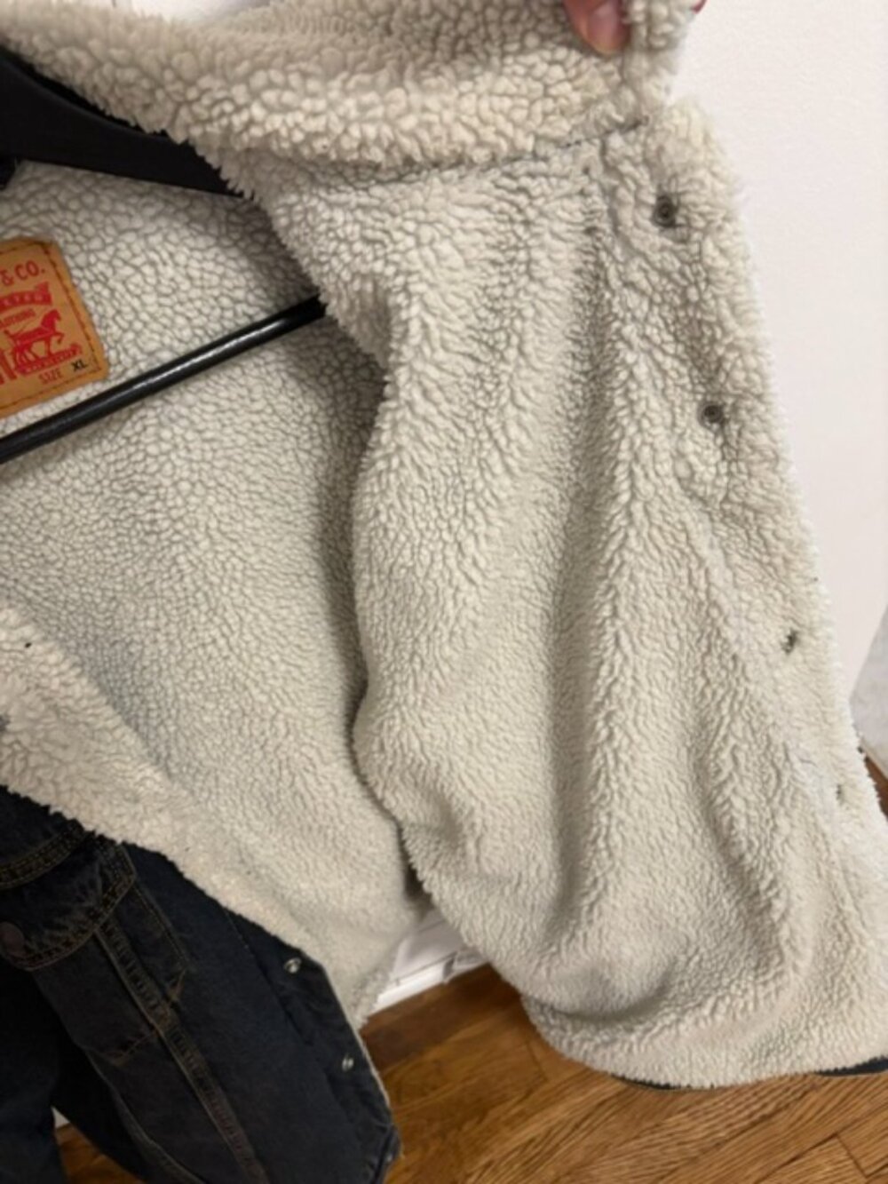 Relaxed Fit Sherpa Trucker Jacket XL. - Picture 4 of 5